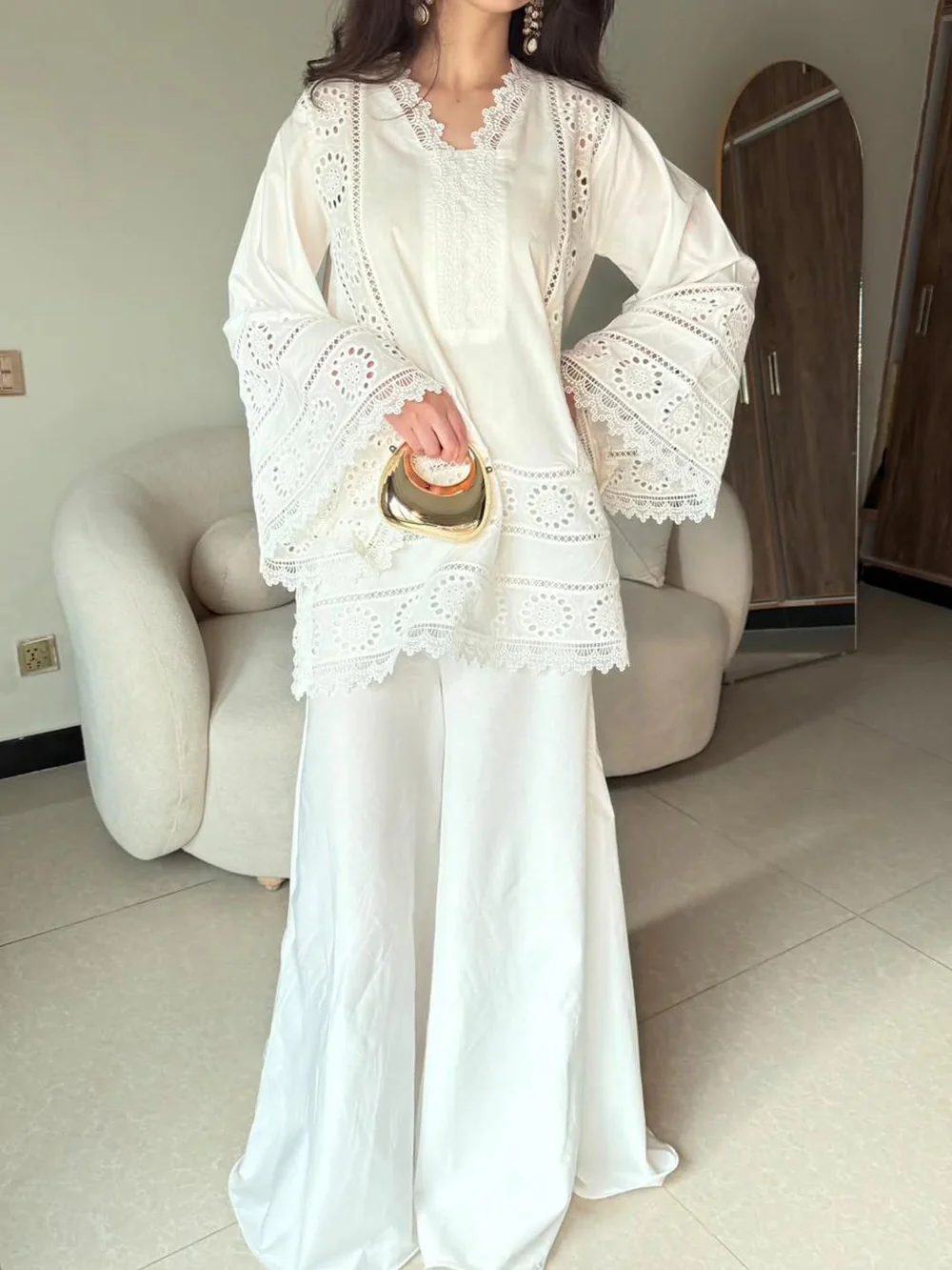 White Chikankari Embroidered Lawn 2 Piece Suit - Image 6